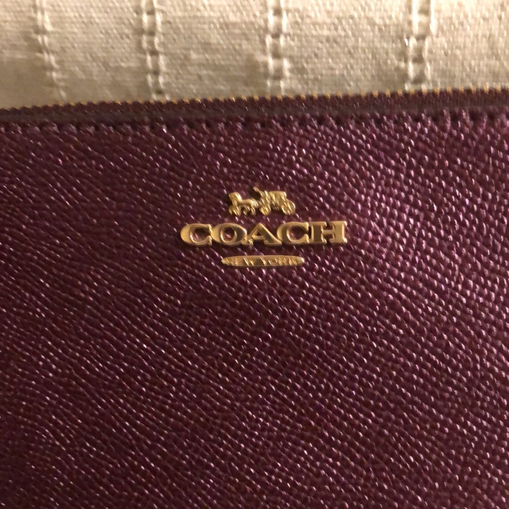 Coach metallic purple wristlet - Picture 2 of 5